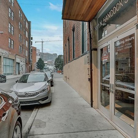 Frontdesk I Carriage Wheel Lofts Apts Philadelphia Lejlighed Eksteriør billede