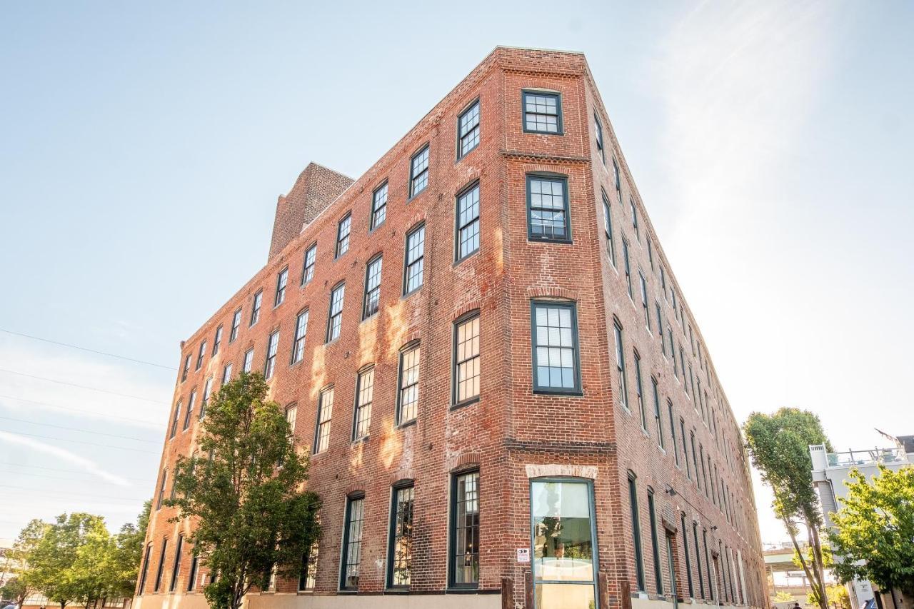 Frontdesk I Carriage Wheel Lofts Apts Philadelphia Lejlighed Eksteriør billede
